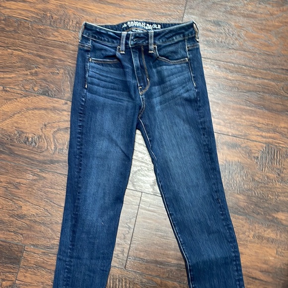 Women’s American Eagle 360° Super Stretch Hi-Rise Jegging - Picture 4 of 6